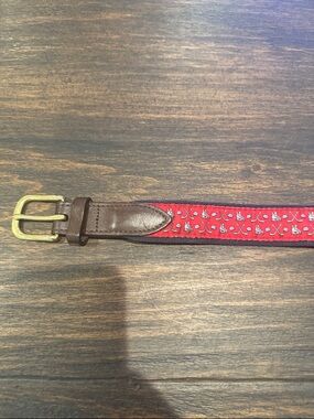 Vineyard Vines Red hockey Motif Leather-Trim Belt